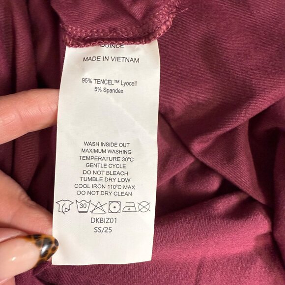 NWT Quince Tencel Jersey Midi Wrap Dress Wine Basic Sleeved Small Classic - Picture 8 of 13